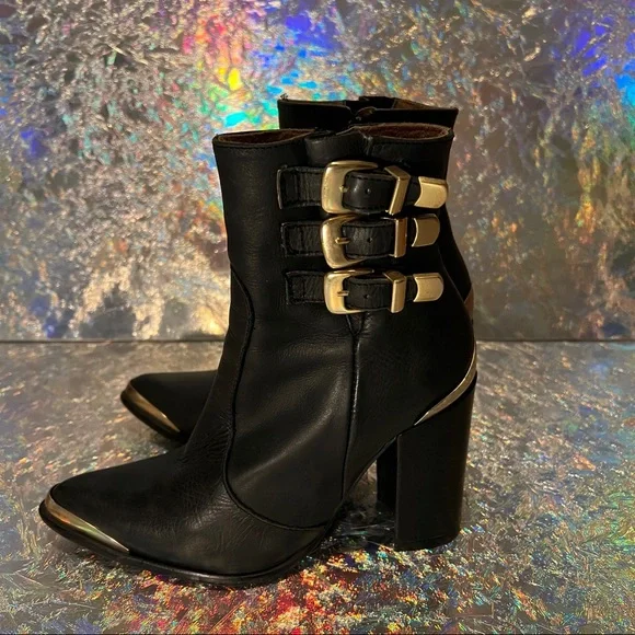 Jeffrey Campbell boots with Gold buckles. Size 7. Excellent condition! - Picture 7 of 14